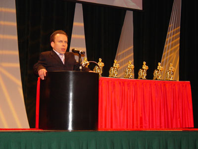Warwick Davis